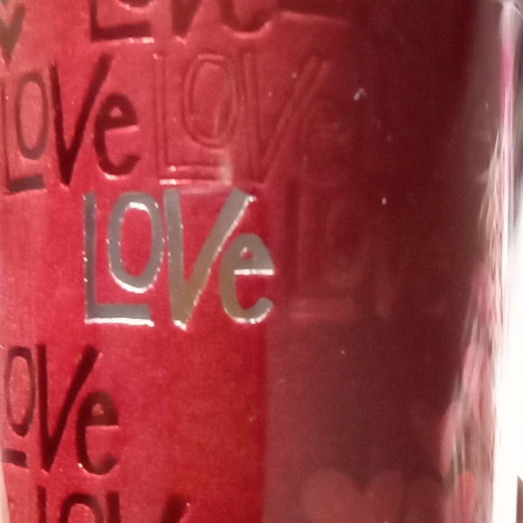 Valentine's Day Starbucks travel mug Excellent condition 💋 - Picture 6 of 7